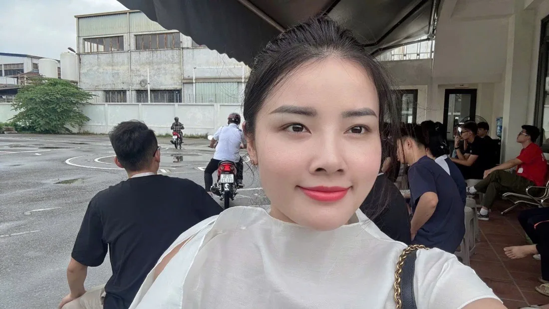 Cô Quỳnh cùng học viên